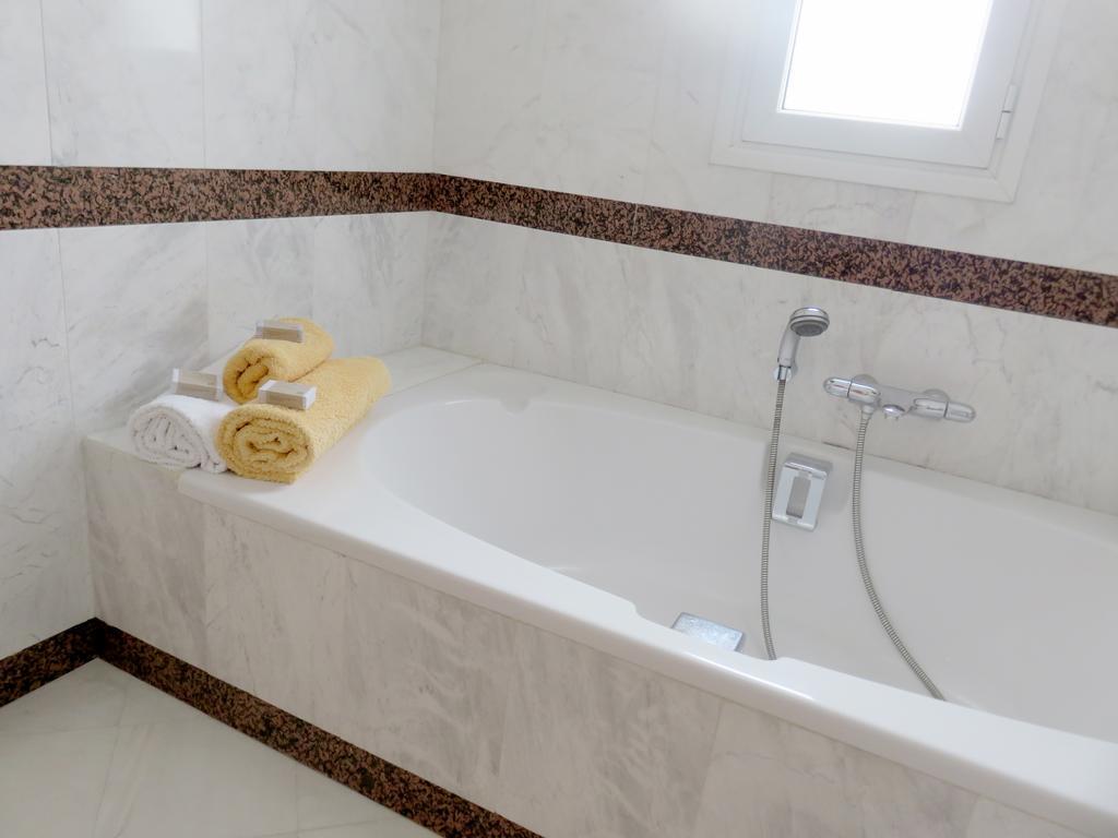 Olive Mansion Suites Marathón Zewnętrze zdjęcie