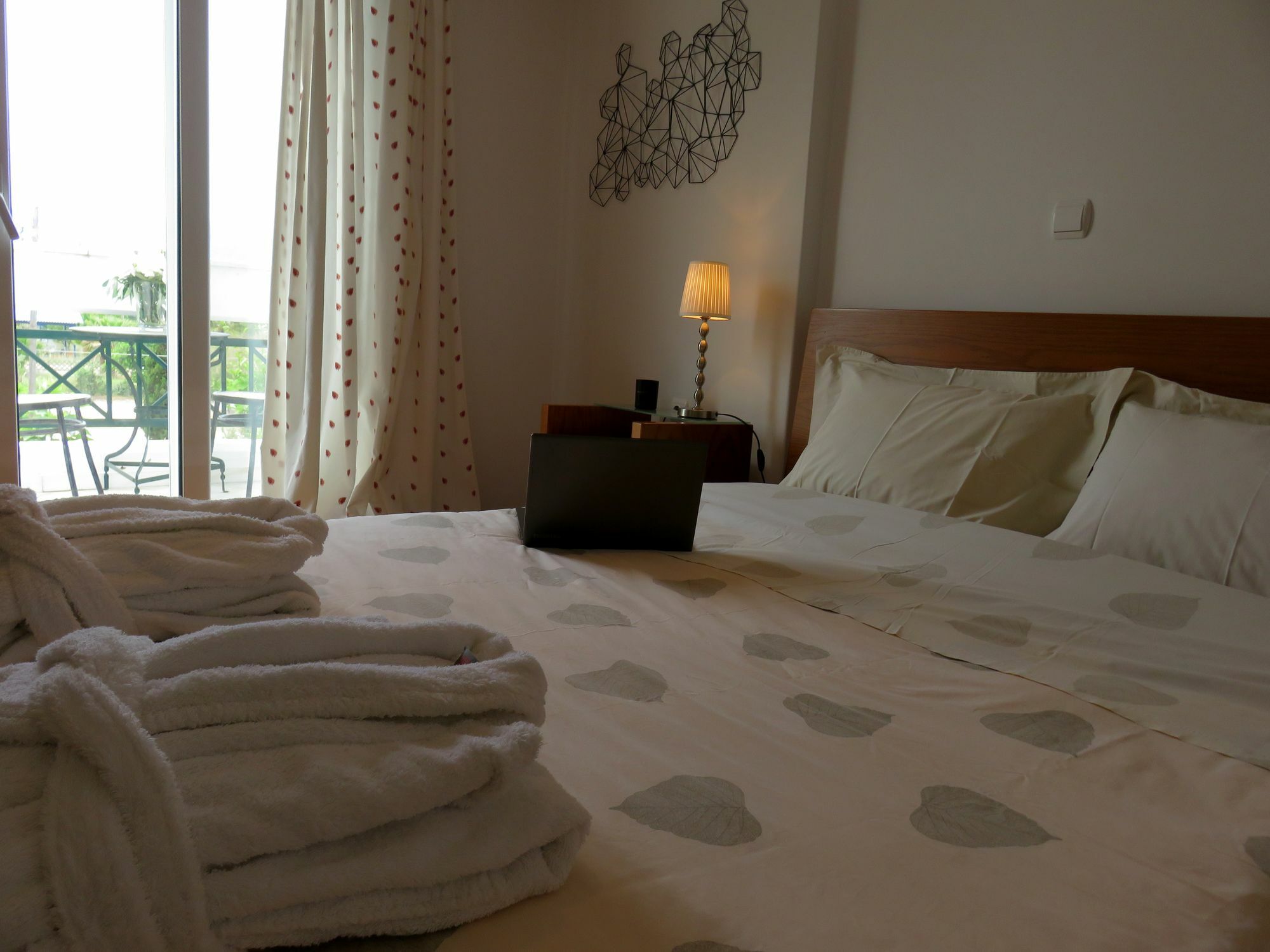 Olive Mansion Suites Marathón Zewnętrze zdjęcie